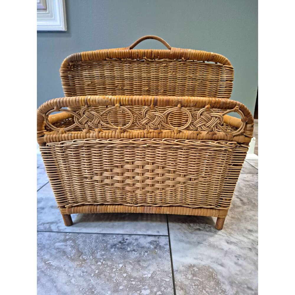 Wicker Rattan Freestanding Magazine Rack with Handle, Brown, 1 Compartment
